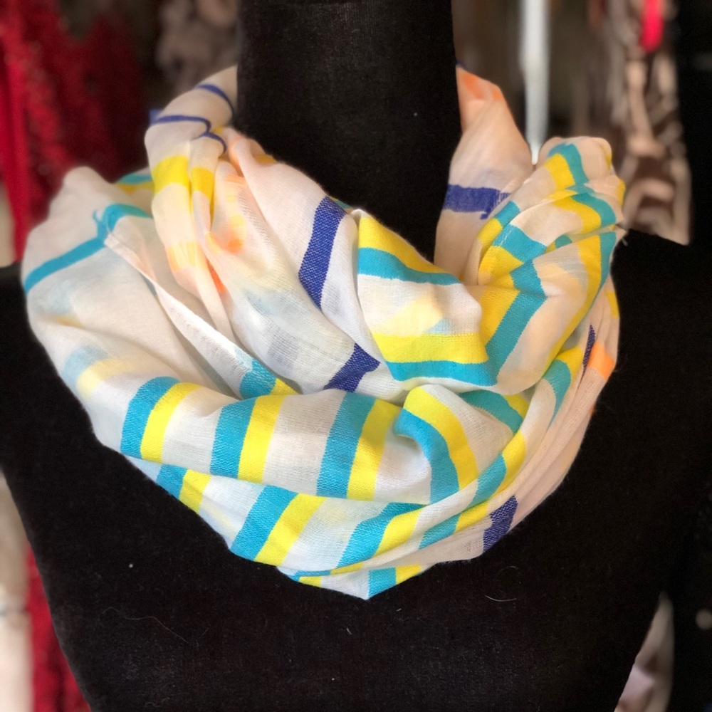 Gap scarf
